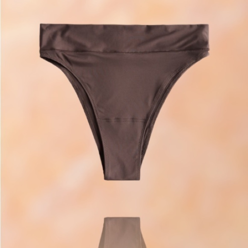 NWT - Gilly Hicks Women’s Micro High Leg Cheeky Bikini Bottom (Dark Brown / M)